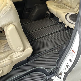 Коврики на Toyota Vellfire (H30) 2015 - 2023 в Архангельске