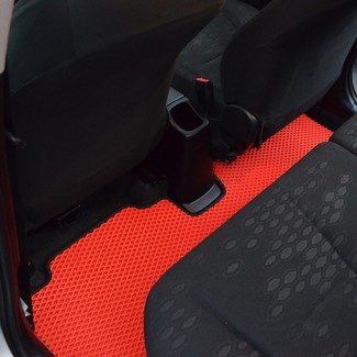 Коврики на Subaru Trezia 2010 - 2016 в Архангельске